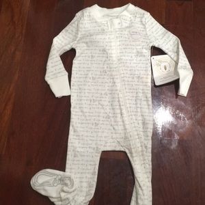 Burt’s bees organic cotton 12mo footed pj